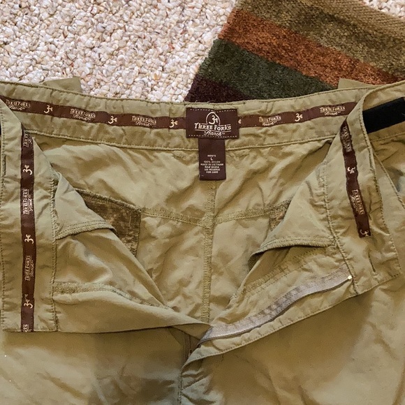 Like New Three Forks Ranch Fishing Pants - Picture 2 of 8